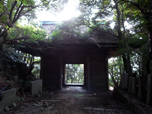 旧天上寺の山門